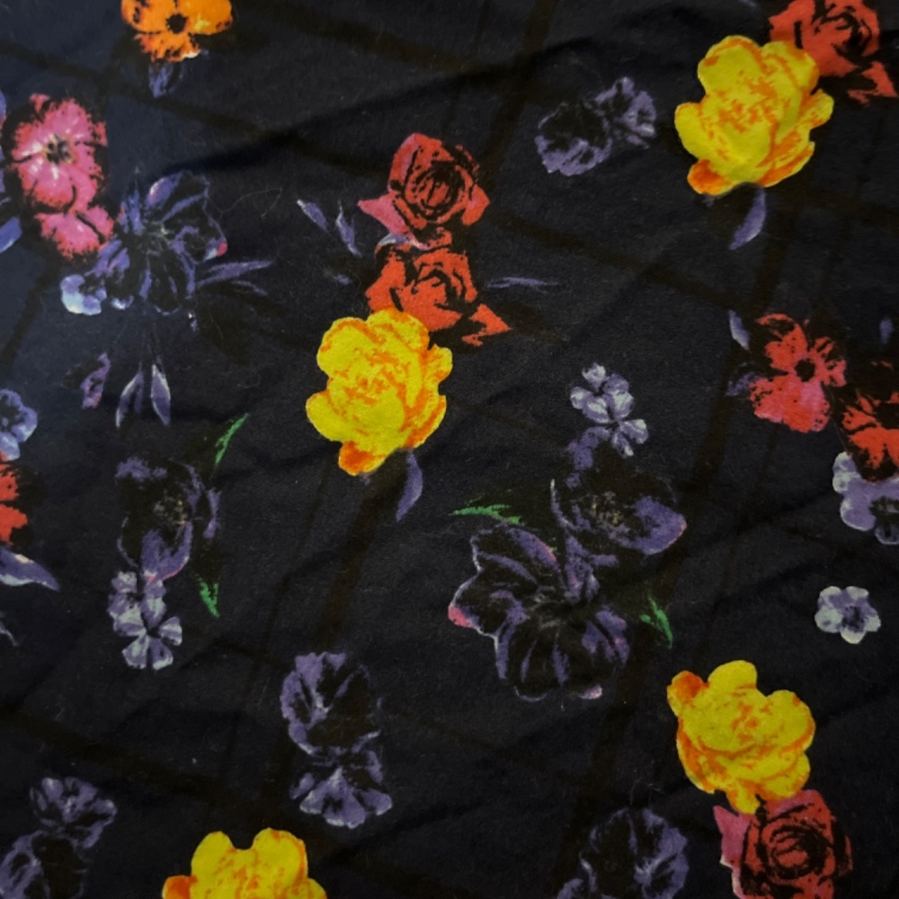 Aritzia Babaton floral 3/4 blouse size S - Picture 3 of 3